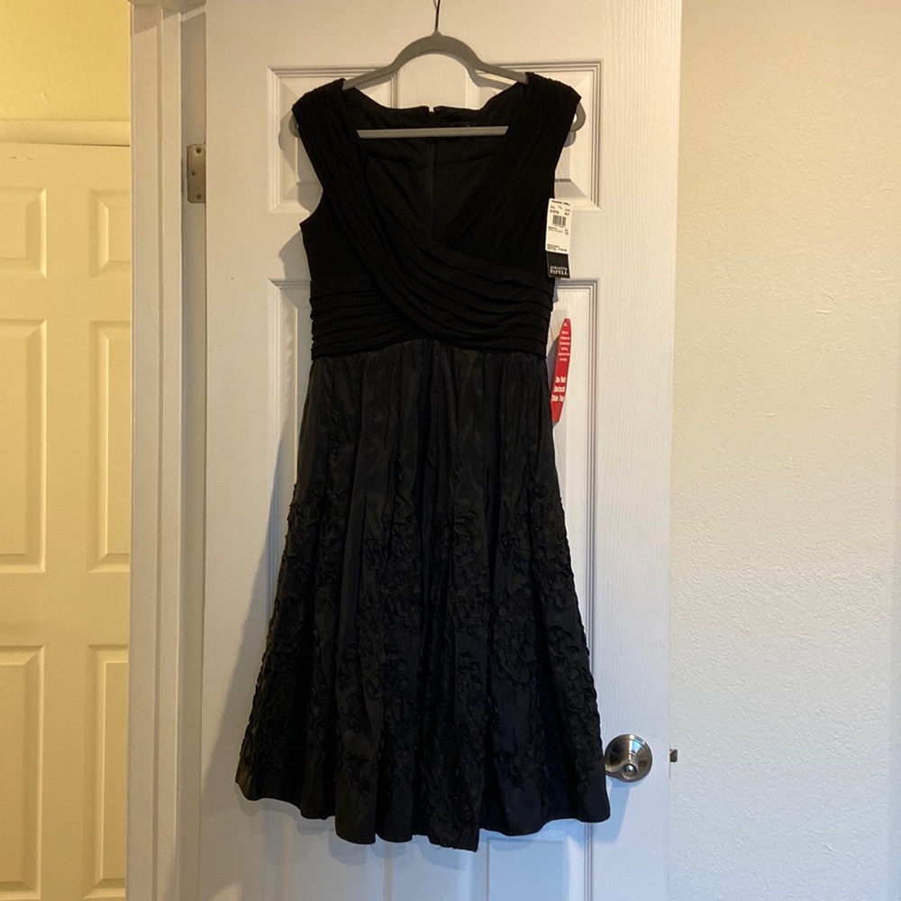 Adorable cocktail dress NWT